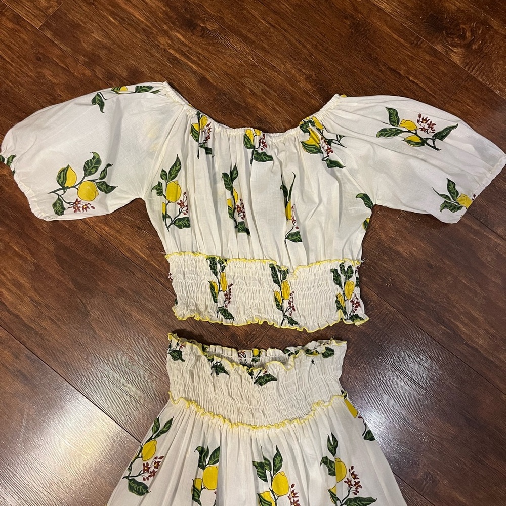 CJ Laing Lemon Print Top and Skirt Set ๐ - Picture 6 of 16